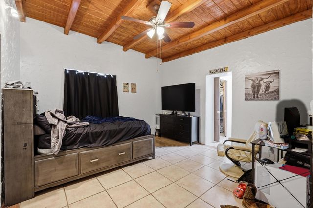 325 San Andres Avenue NW, Albuquerque, NM 87107
