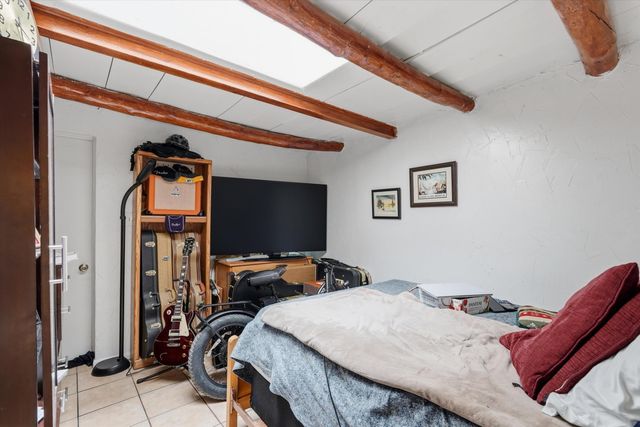 325 San Andres Avenue NW, Albuquerque, NM 87107