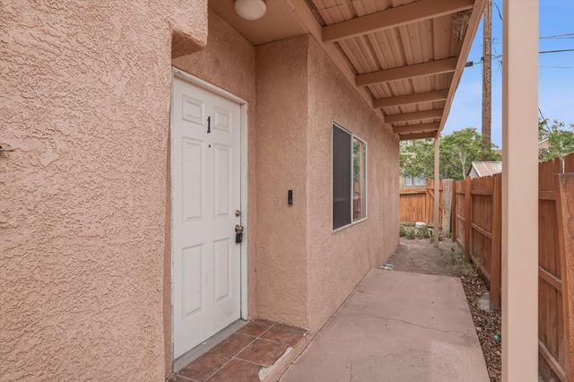 325 San Andres Avenue NW, Albuquerque, NM 87107