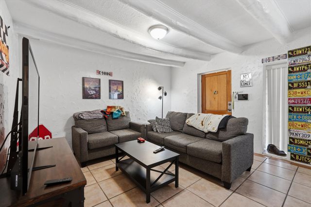 325 San Andres Avenue NW, Albuquerque, NM 87107