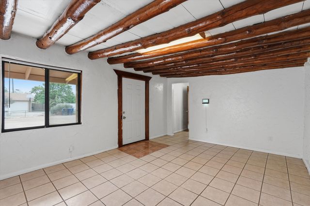 325 San Andres Avenue NW, Albuquerque, NM 87107