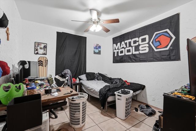 325 San Andres Avenue NW, Albuquerque, NM 87107
