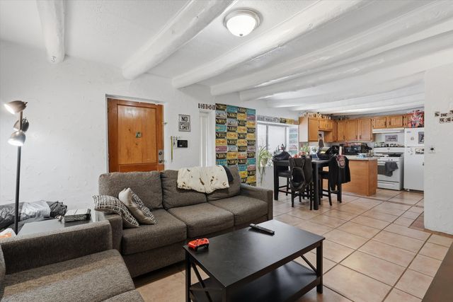 325 San Andres Avenue NW, Albuquerque, NM 87107