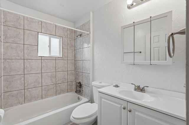325 San Andres Avenue NW, Albuquerque, NM 87107