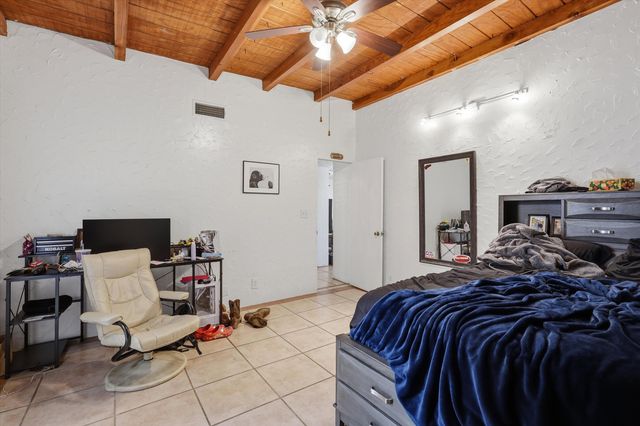 325 San Andres Avenue NW, Albuquerque, NM 87107