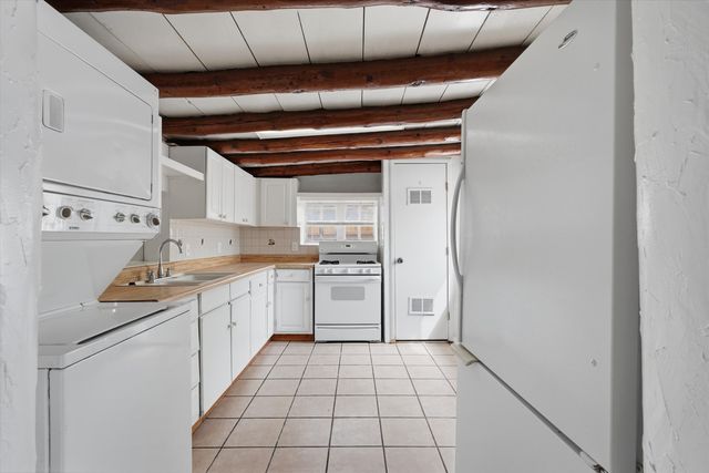 325 San Andres Avenue NW, Albuquerque, NM 87107