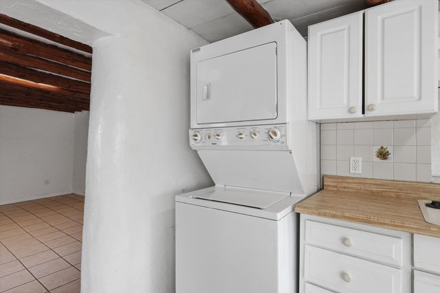 325 San Andres Avenue NW, Albuquerque, NM 87107