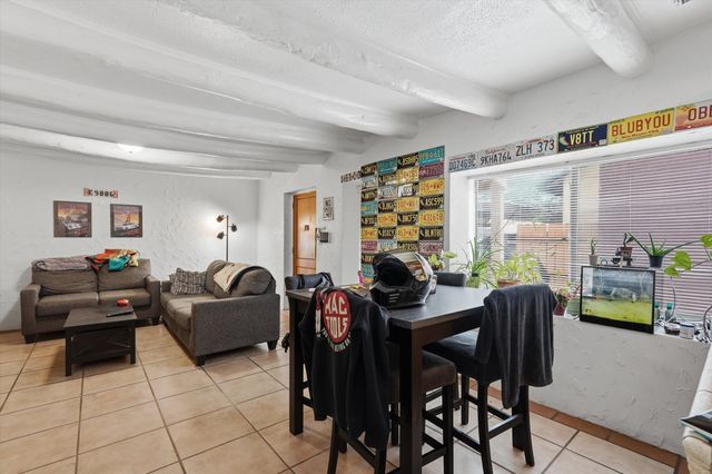 325 San Andres Avenue NW, Albuquerque, NM 87107