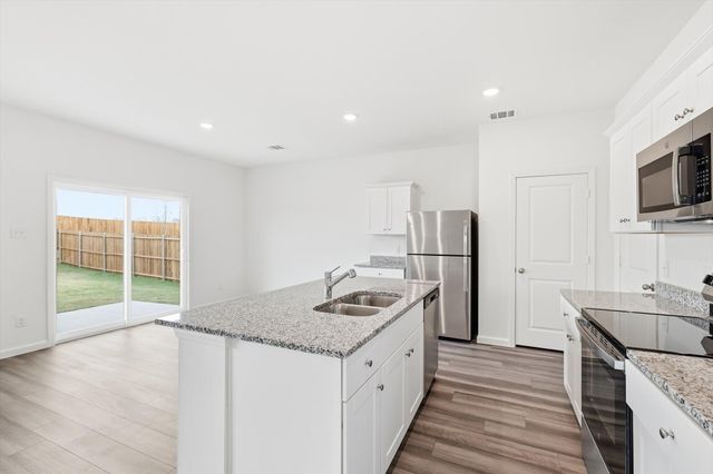 2120 Meadow Park Drive, Melissa, TX 75454