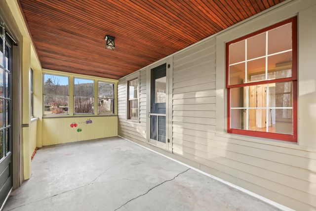 85 Stedman Road, New Hartford, CT 06057