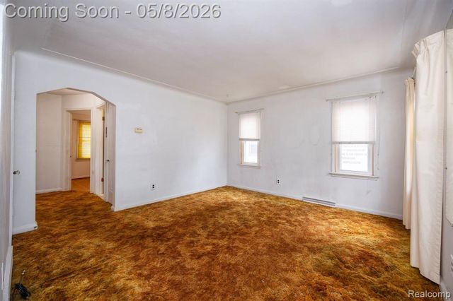 6785 Pelham Road, Allen Park, MI 48101