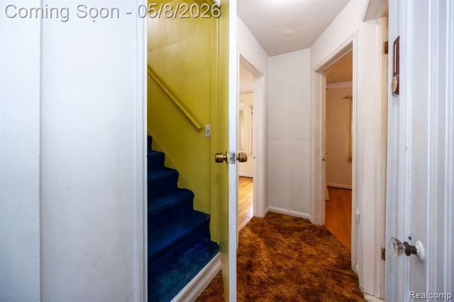 6785 Pelham Road, Allen Park, MI 48101