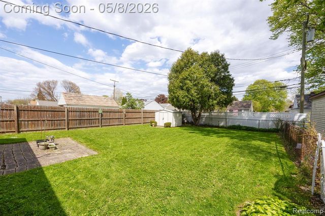 6785 Pelham Road, Allen Park, MI 48101