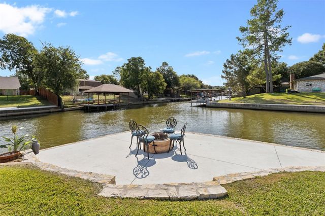 4008 Huron Court, Granbury, TX 76048