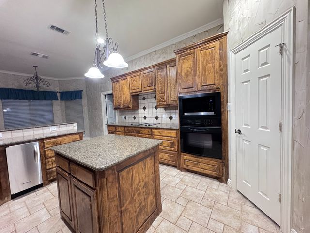 4008 Huron Court, Granbury, TX 76048