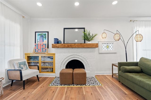 324 W HAYA STREET, Tampa, FL 33603