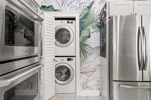 324 W HAYA STREET, Tampa, FL 33603