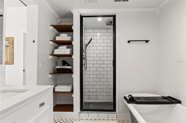 324 W HAYA STREET, Tampa, FL 33603