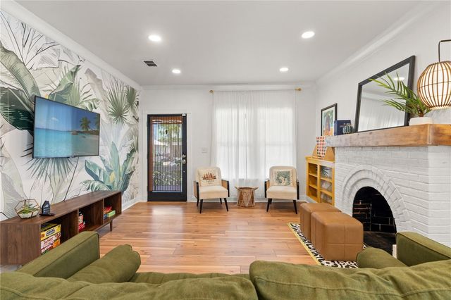 324 W HAYA STREET, Tampa, FL 33603