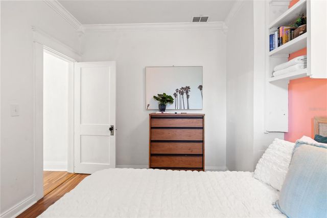 324 W HAYA STREET, Tampa, FL 33603