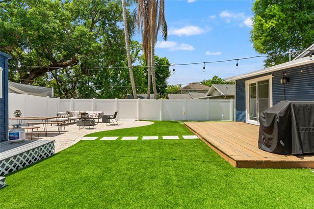 324 W HAYA STREET, Tampa, FL 33603