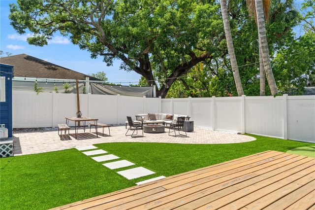 324 W HAYA STREET, Tampa, FL 33603