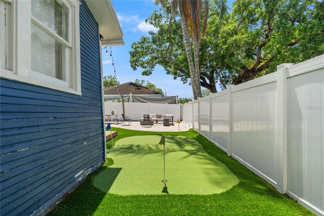 324 W HAYA STREET, Tampa, FL 33603