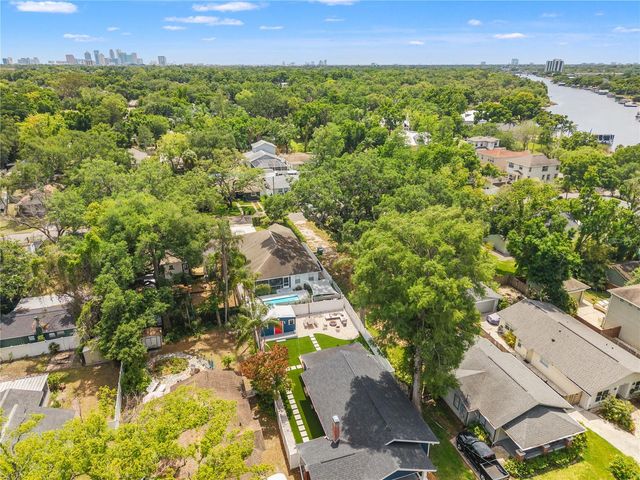 324 W HAYA STREET, Tampa, FL 33603