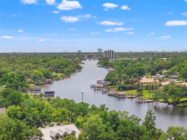 324 W HAYA STREET, Tampa, FL 33603