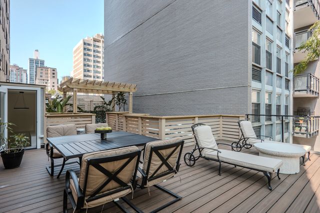 22 E Elm Street PH, Chicago, IL 60611