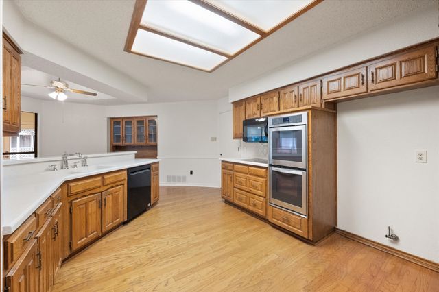 4003 Manorwood Court, Arlington, TX 76016
