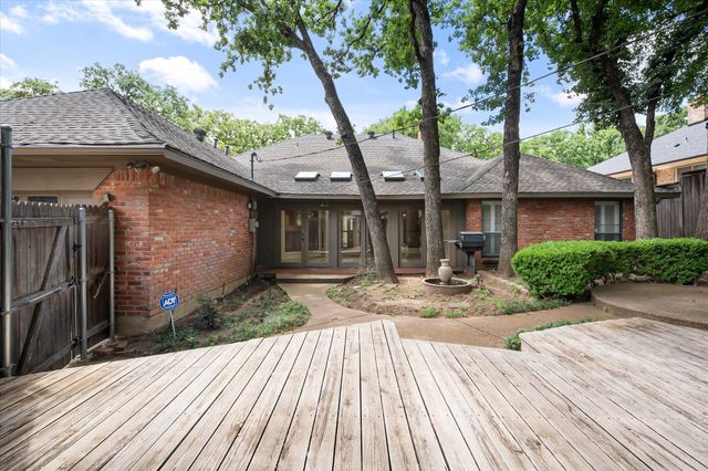 4003 Manorwood Court, Arlington, TX 76016