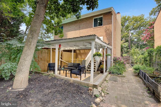 8203 ROANOKE AVE, Takoma Park, MD 20912