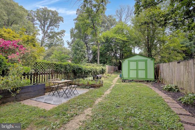 8203 ROANOKE AVE, Takoma Park, MD 20912