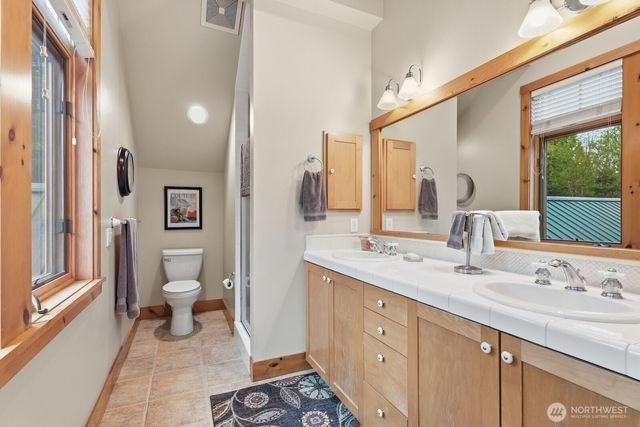 28610 SE 43rd Street, Fall City, WA 98024