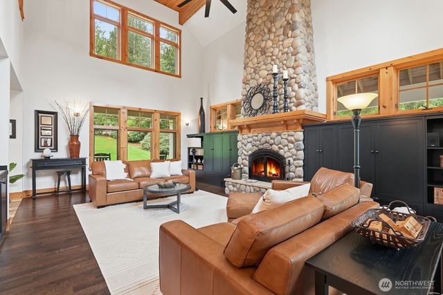 28610 SE 43rd Street, Fall City, WA 98024