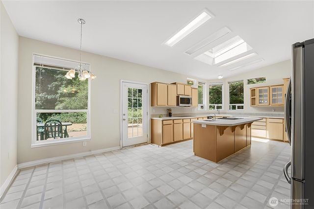 2650 S East Camano Drive, Camano Island, WA 98282