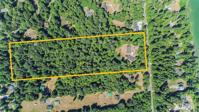 2650 S East Camano Drive, Camano Island, WA 98282