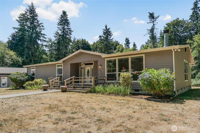 2650 S East Camano Drive, Camano Island, WA 98282
