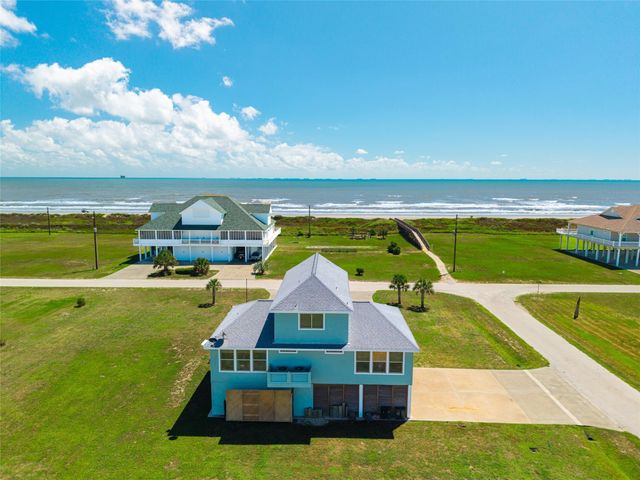 804 Sombrero Drive, Crystal Beach, TX 77650