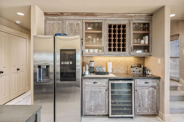 804 Sombrero Drive, Crystal Beach, TX 77650