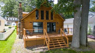 9715 Woodlawn Drive, Portage City, MI 49002