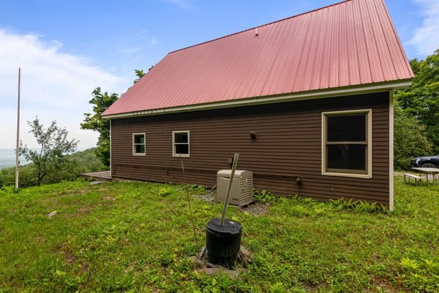 942 Deer Run Lane, Enosburg, VT 05450