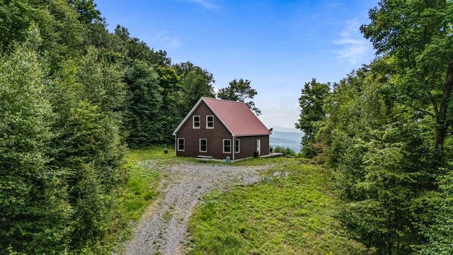 942 Deer Run Lane, Enosburg, VT 05450