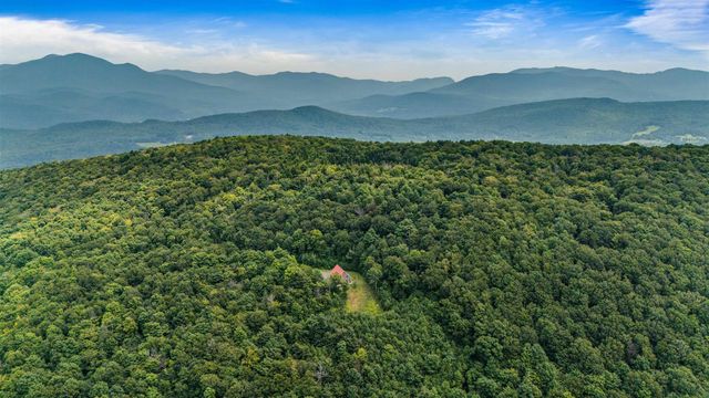 942 Deer Run Lane, Enosburg, VT 05450