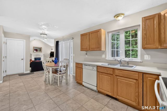 34 Laurel Street, Enfield, CT 06082