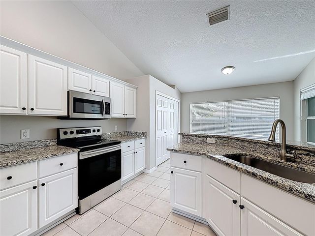 10120 SE 68TH COURT, Belleview, FL 34420