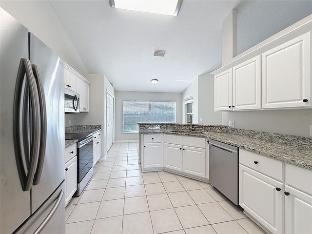 10120 SE 68TH COURT, Belleview, FL 34420