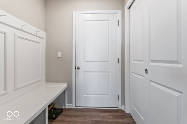 6400 Flag Stop Drive, Whitestown, IN 46075