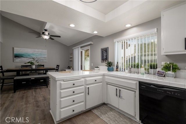 30189 Longhorn Drive, Canyon Lake, CA 92587